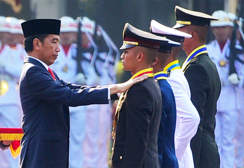  Presiden Jokowi Lantik 781 Perwira Remaja