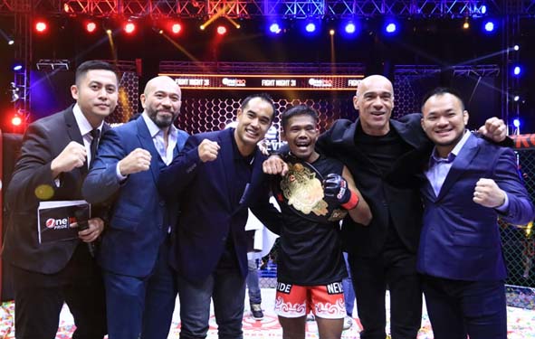  Suwardi Pertahankan Sabuk Juara  di One Pride MMA Pro Never Quit FN 31