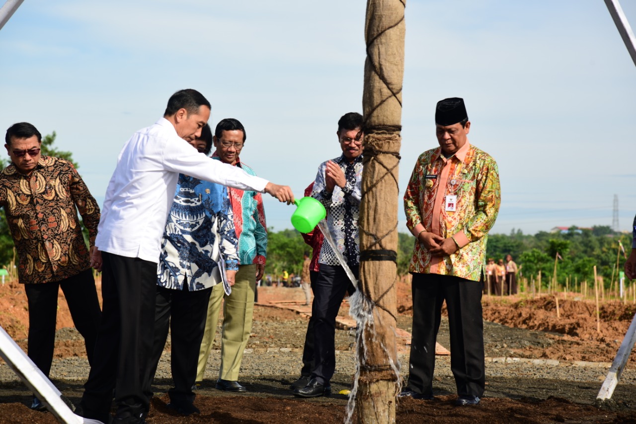  Presiden Joko Widodo Resmikan Hutan Pers Taman Spesies Endemik, Dalam Rangkaian HPN Kalsel