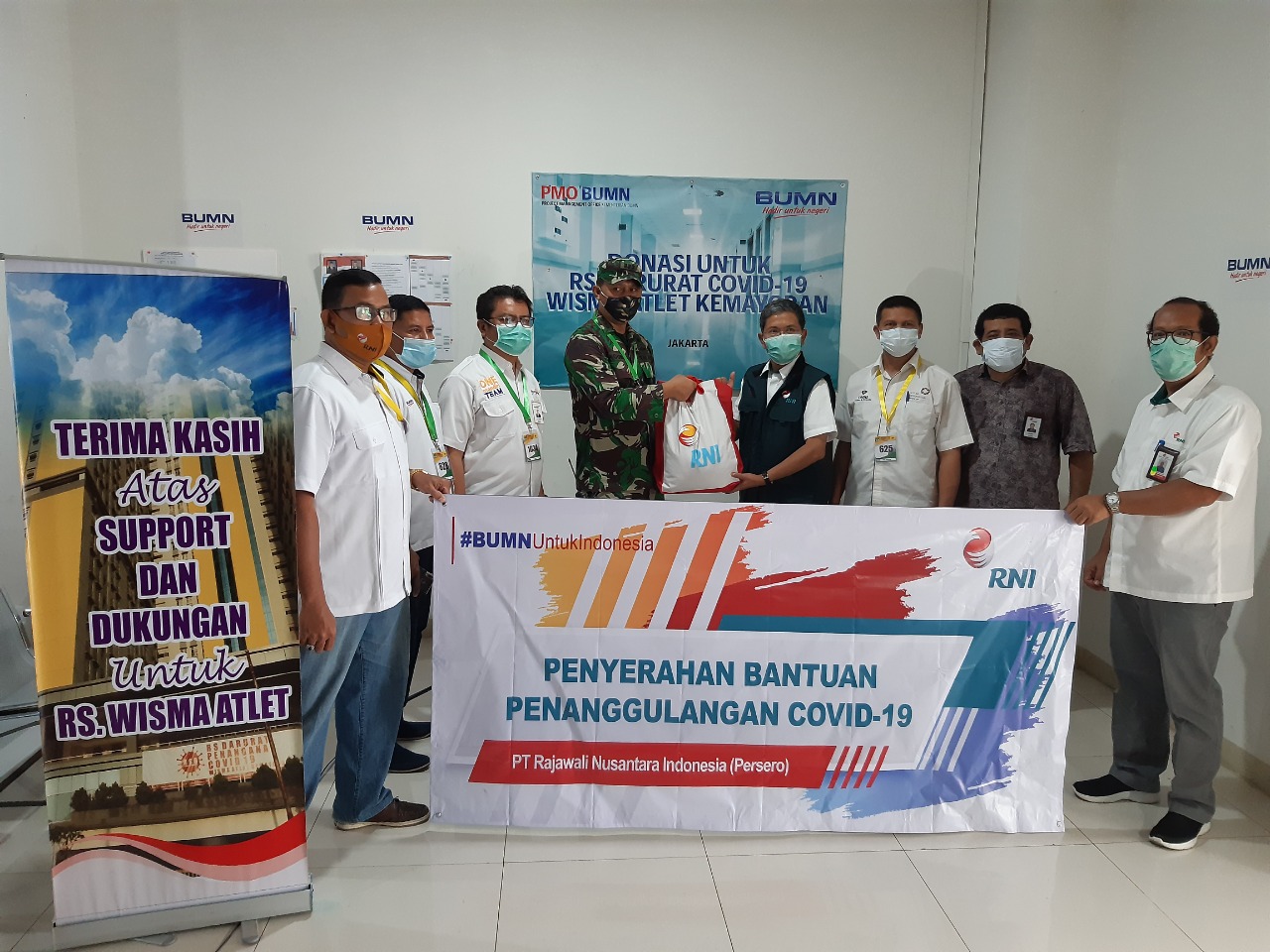  RSD Wisma Atlet Terima Donasi 900 Paket Sembako dan 100.000 Galon Air Mineral