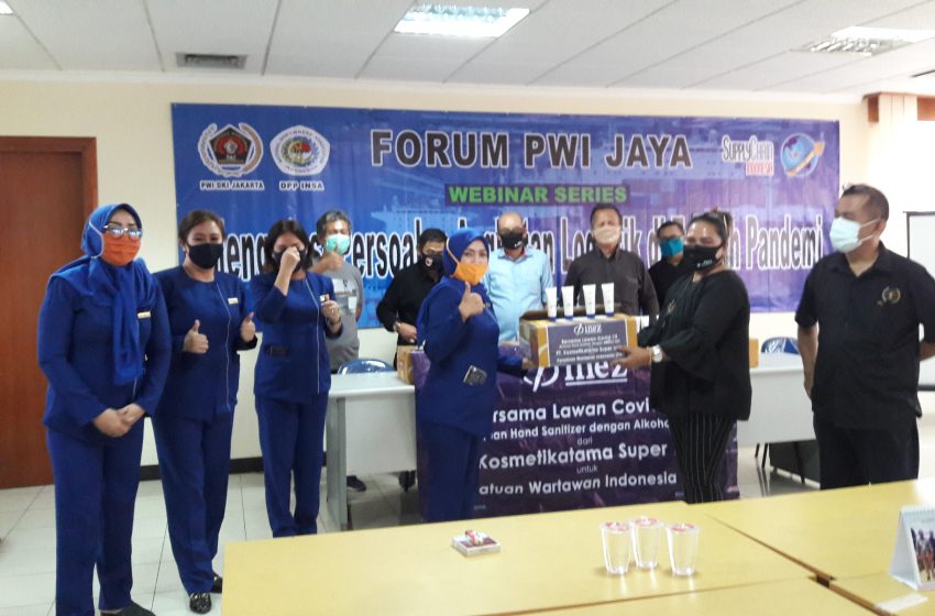  Cegah Covid Inez Kosmetik Donasikan 500 Hand Sanitizer Kepada PWI Jaya