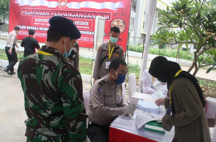  HUT Bhayangkara Ke-74 Polda Metro Jaya Gratiskan Perpanjang SIM Tenaga Medis dan Relawan RSD Wisma Atlet