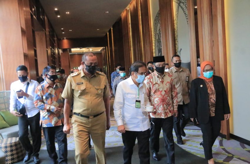  Wakil Wali Kota Bekasi Sampaikan Permasalahan Tata Ruang Dalam Rakor Dengan Gubernur dan Menteri
