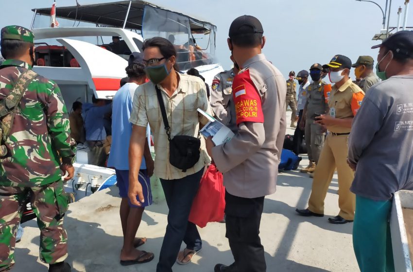  Koramil 04/KS Bersama Tiga Pilar Gelar Operasi Yustisi di Dermaga Utama Pulau Pramuka