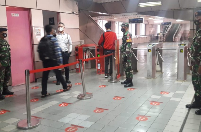  Operasi Yustisi Tertib Masker di Stasiun Sawah Besar