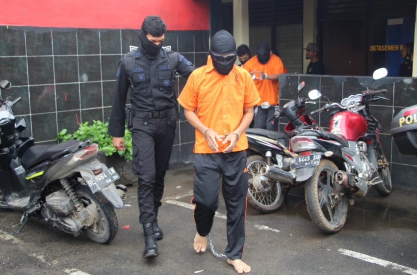  Cegah Aksi Teror di Kemudian Hari, Polisi Terbangkan 23 Terduga Teroris dari Lampung ke Jakarta