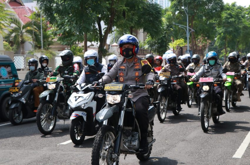  Dengan Sepeda Motor, Forkopimda Sidoarjo Sambangi dan Amankan Gereja