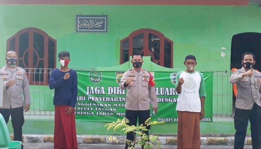  Kapolsek Kep Seribu Selatan Tingkatkan Kegiatan Masjid Tangguh Jaya, Tekan Penyebaran Covid-19