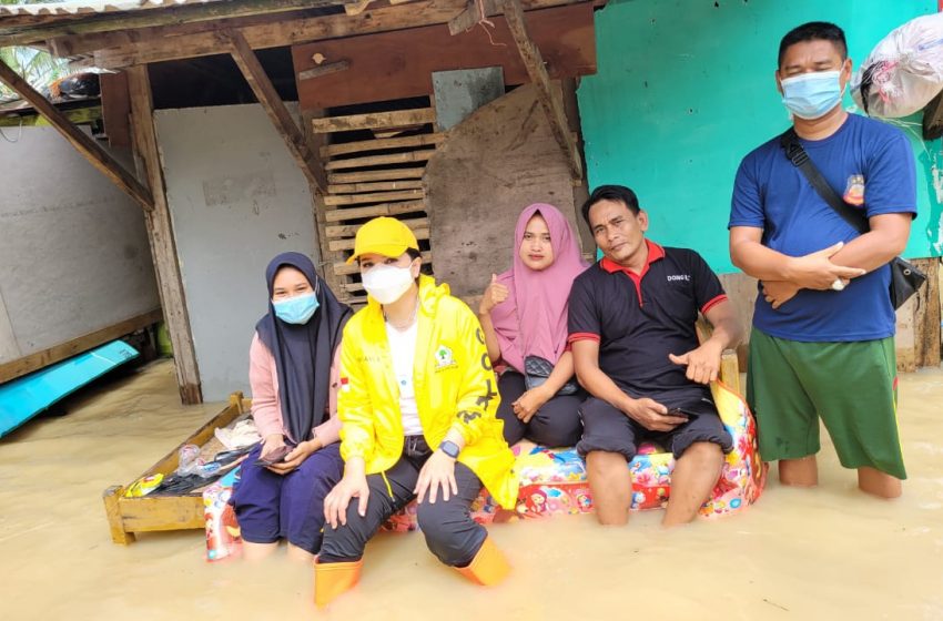  Bantu Warga Terdampak Banjir Karawang, Yanti Airlangga Kembali Turun bersama IIPG