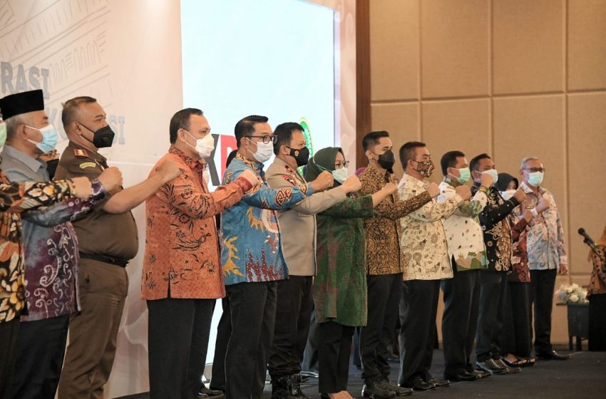  27 Kepala Daerah Se Jawa Barat Tandatangani Kesepakatan Pencegahan Tindak Korupsi