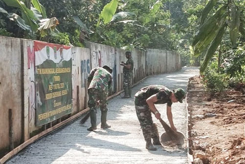  Kapendam Jaya : Program TMMD di Desa Kertarahayu Saat Ini Masuk Tahap Finishing