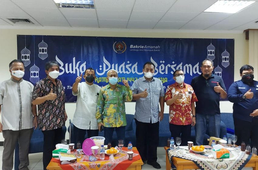  Bukber dan Santunan Bakrie Amanah Berlangsung di PWI Jaya