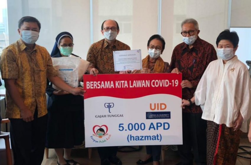  RS St. Carolus Jakarta Terima Donasi 5000 APD dari Yayasan UID