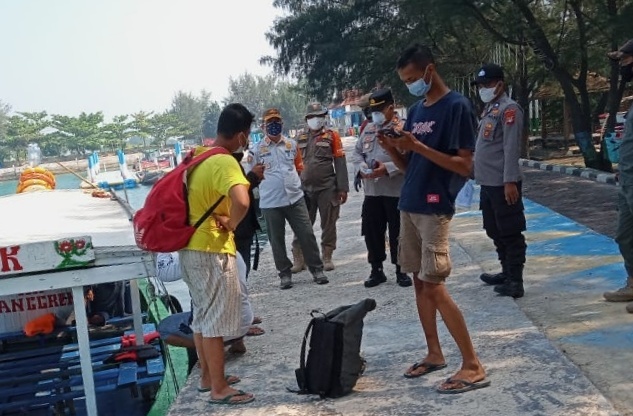  Tak Bermasker, 10 Pelanggar Terjaring Ops Yustisi Gabungan di KTJ Pulau Lancang Kep Seribu Selatan