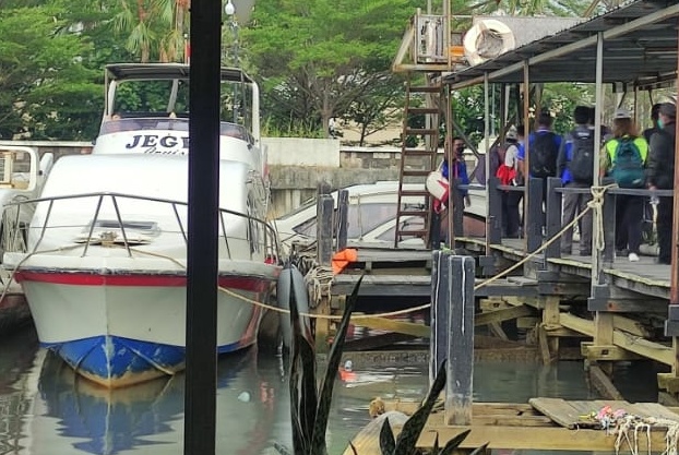  Cek Kartu Vaksin di Dermaga Keberangkatan, Polres Kep Seribu Cegah Sebaran Covid-19 ke Pulau Seribu