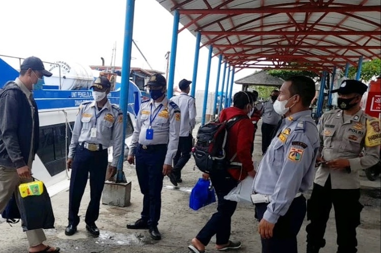  PPKM Level 3, Polsek Kep Seribu Utara Terus Ketatkan ProKes di Pulau Panggang