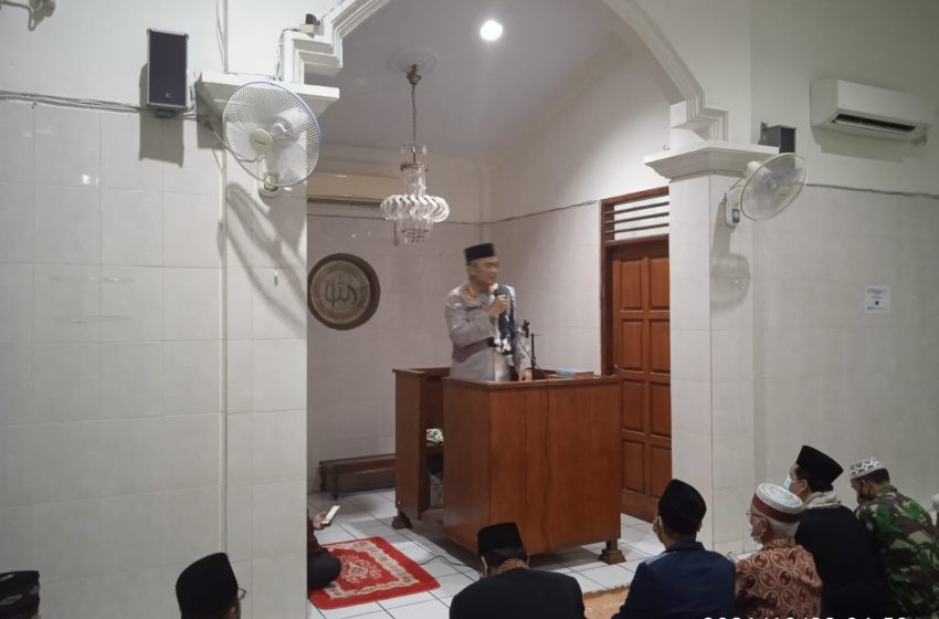  Dir Binmas Polda Metro Jaya Subuh Keliling di Masjid Al Jihad Jakpus