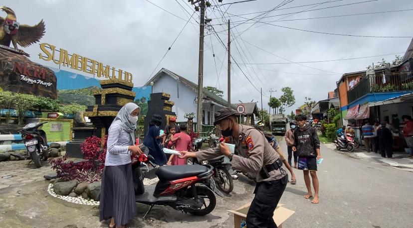  Polri Gelar Operasi Kemanusiaan Aman Nusa II Tanggulangi Erupsi Gunung Semeru