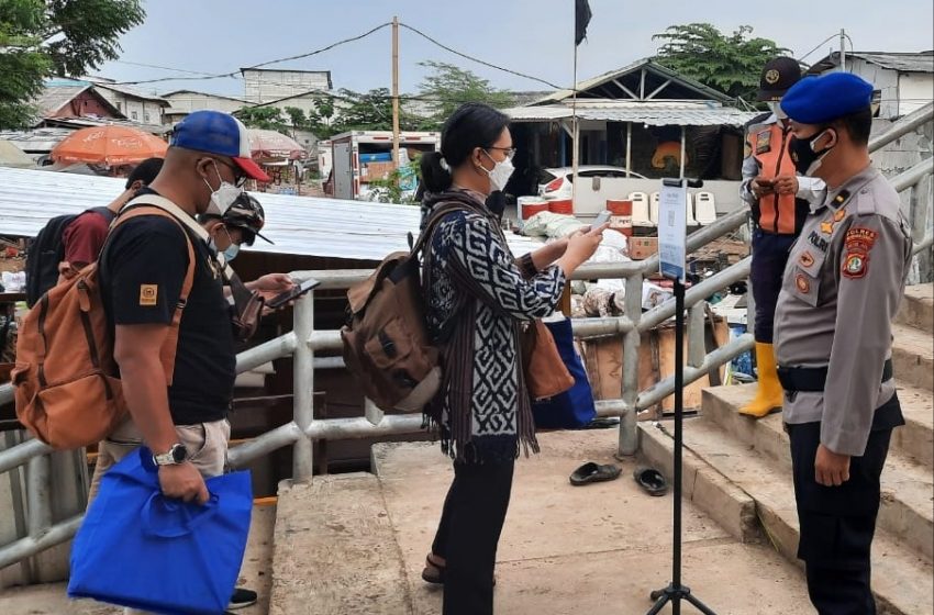  Setelah Scan Barcode Peduli Lindungi di Pelabuhan Kaliadem, 139 Wisatawan Berangkat ke Pulau Seribu