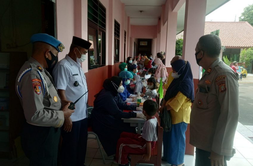  Dua Sekolah di Kecamatan Limo dan Cinere Melaksanakan Vaksinasi Anak Usia 6-11 Tahun