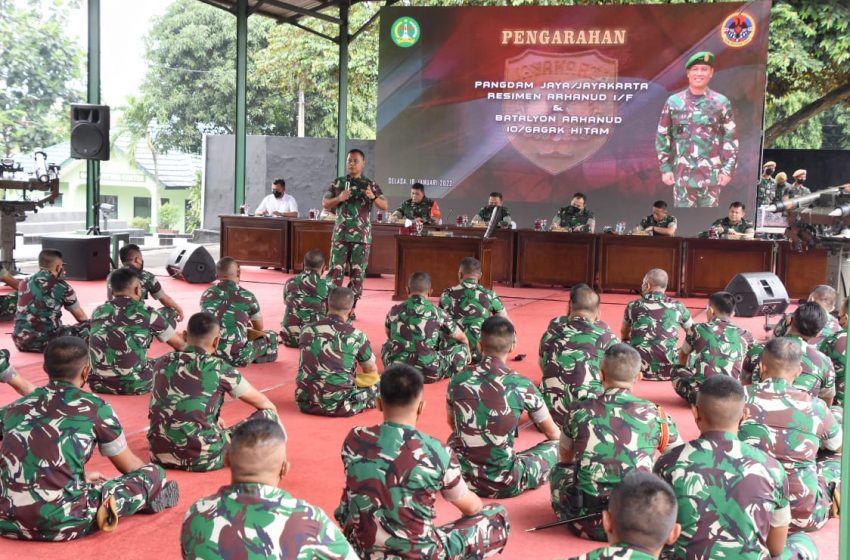  Kunjungan Silatuhrahmi Pangdam Jaya di Resimen Arhanud 1/F dan Yonarhanud 10/ABC  