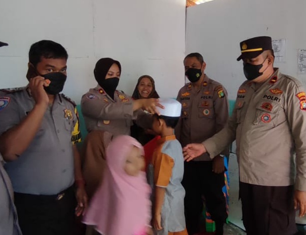  Silaturahmi Kamtibmas Sat Binmas Polres Metro Jakpus di Madrasah Azhikro Kemayoran