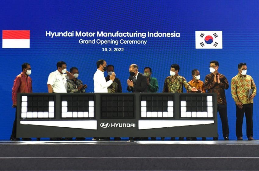  Presiden Resmikan Mobil Listrik Rakitan Indonesia, PLN Dukung Infrastruktur dan Pasokan Listrik