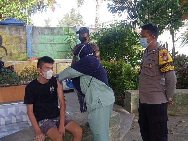  Vaksin Booster Ramadhan Polsek Kep Seribu Utara di Gelar di Pulau Harapan