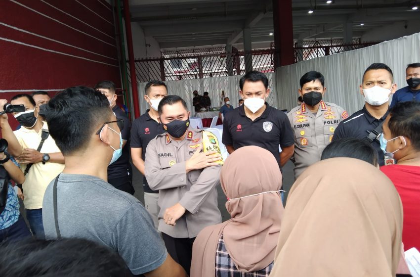  Polda Metro Jaya Gelar Vaksin Booster di Stadion GBK Senayan