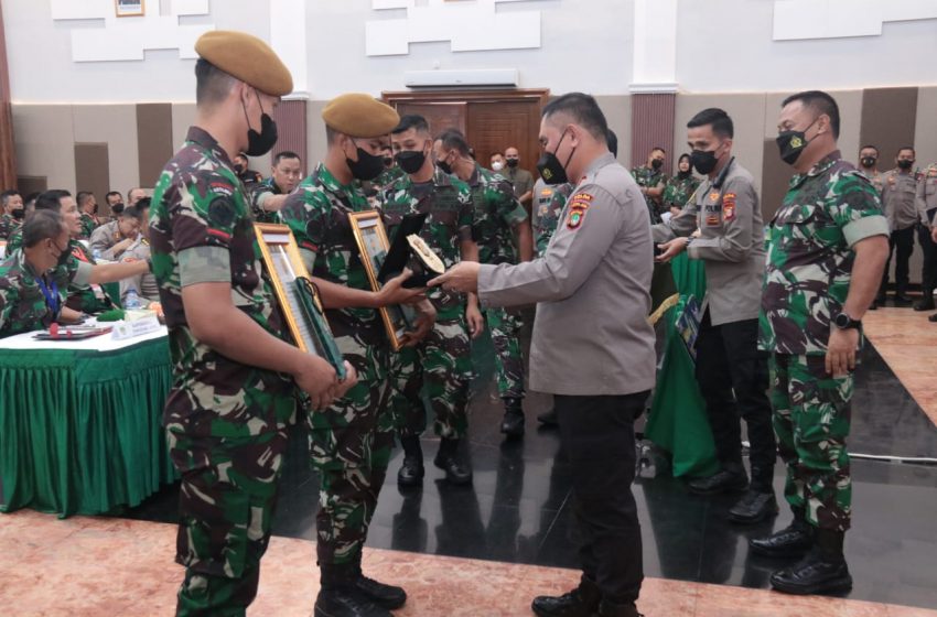  2 Prajurit TNI Behasil Menangkap Begal, Mendapat Hadiah dari Kapolda