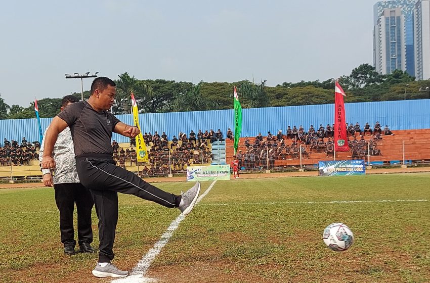  Pangdam Jaya Buka Piala KSAD Liga Santri 2022