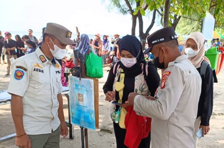 Baru Tiba di 4 Pulau Permukiman, Polsek Kep Seribu Selatan Wajibkan 999 Penumpang Kapal Scan PeduliLindungi