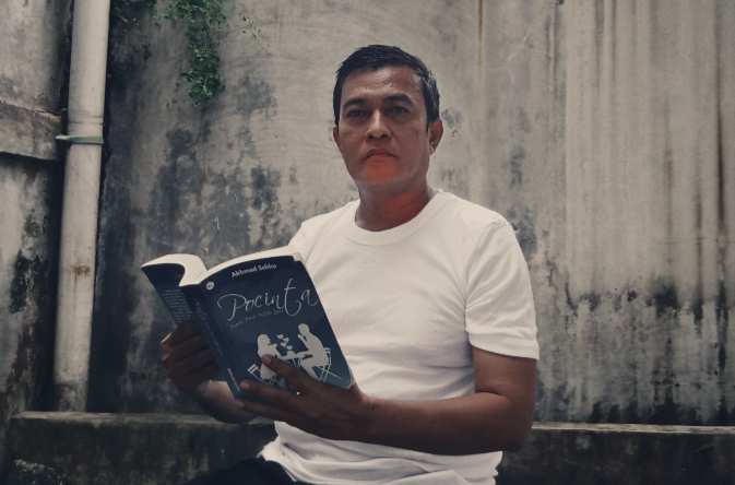  Balai Pustaka Terbitkan Buku Kumpulan Puisi ‘Memo Kemanusiaan’ karya Akhmad Sekhu