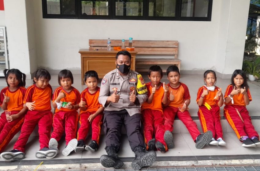  Police Goes To School Polres Kepulauan Seribu membentuk Generasi Muda Yang Maju Dan Positif