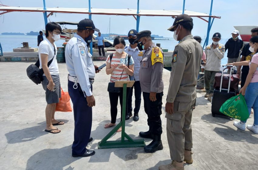  Terapkan Prokes, 594 Penumpang Tiba di Dermaga Kedatangan Pulau Seribu