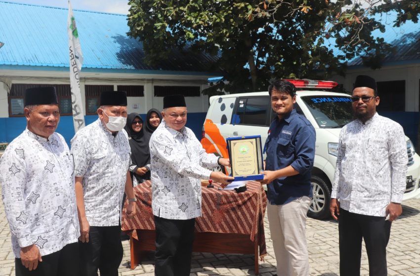  Bakrie Amanah Bantu Ambulans untuk Yayasan Wakaf Al Barokah di Simalungun 