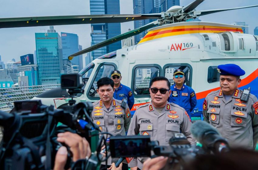  Kapolda Metro Jaya Patroli Udara Pantau Situasi Jakarta