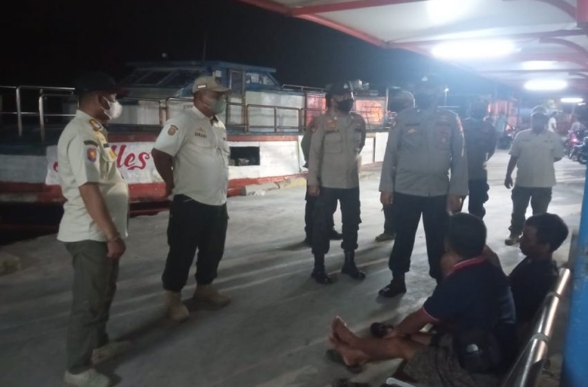  Ciptakan Sitkamtibmas Kondusif Dengan Patroli Malam Polsek Kepulauan Seribu Utara