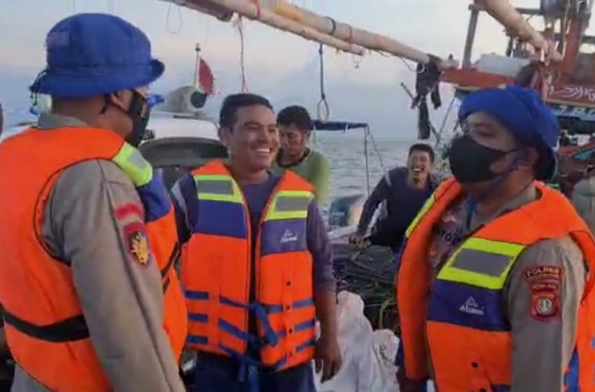  Serap Aspirasi, Sat Polair Polres Kepulauan Seribu Lakukan Patroli Dialogis Dengan Nelayan