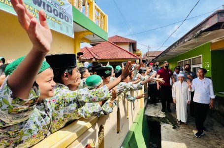 Progres Pembangunan Rumah Tahan Gempa di Cianjur Ditinjau Presiden