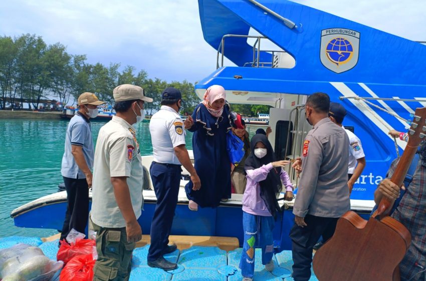  Pengamanan Dermaga Pulau Pari Merupakan Pelayanan Humanis Polri