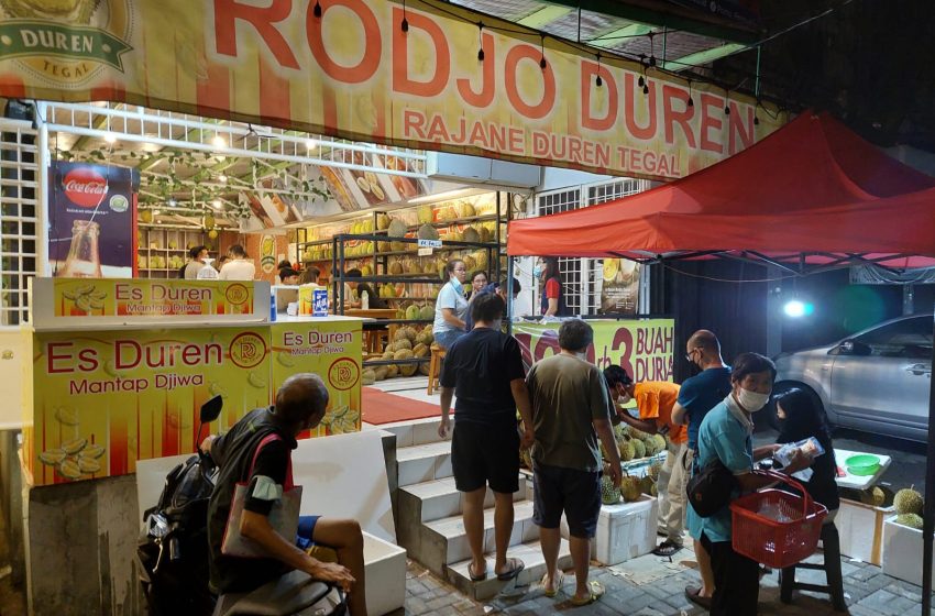  Rodjo Duren, Tempat Makan Durian Murah Bergaransi Manis 100%