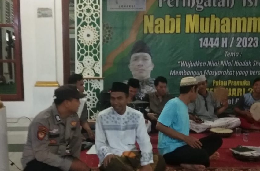  Sambang Malam Remaja Masjid, Anggota Polsubsektor Pulau Pramuka Imbau Tetap Jaga Kamtibmas