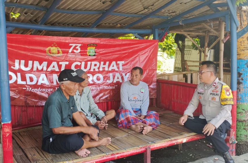  Bhabinkamtibmas Pulau Untung Jawa Dengarkan Suara Warga Melalui Jumat Curhat