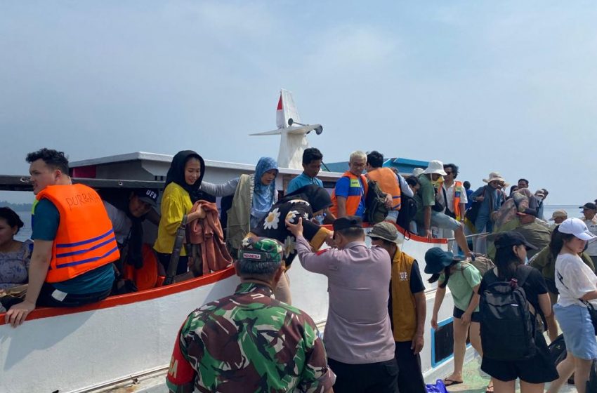  Pelayanan Humanis Pos Pam Ops Ketupat Jaya 2023 Di Pulau Pramuka