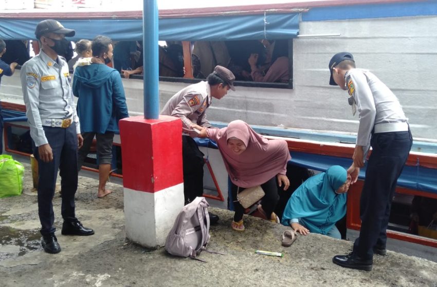  Pengamanan Dermaga Pulau Panggang Menerapkan Pelayanan Humanis