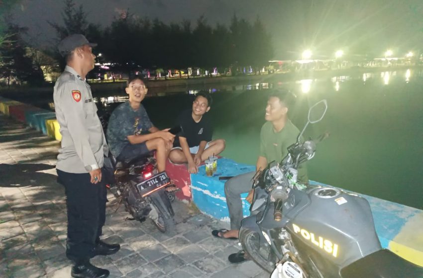  Patroli Malam Kapolsek Kepulauan Seribu Utara Cegah Kenakalan Remaja