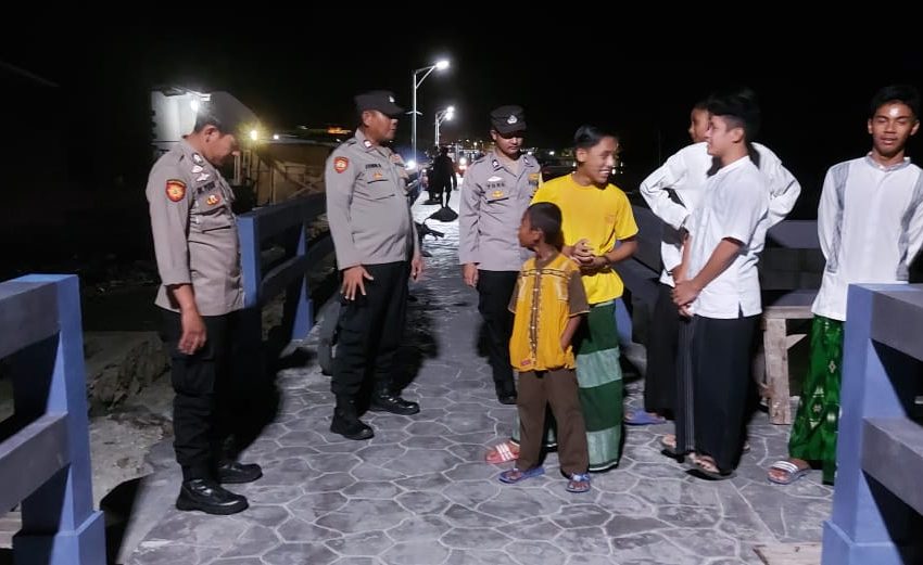  Patroli Malam Pulau Kelapa Himbau Remaja Jaga Kamtibmas