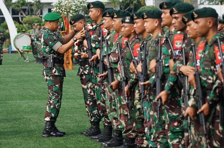  Pangdam Jaya Apresiasi Personel Satgas Yonmek 203/AK Setelah Mengemban Misi TNI AD