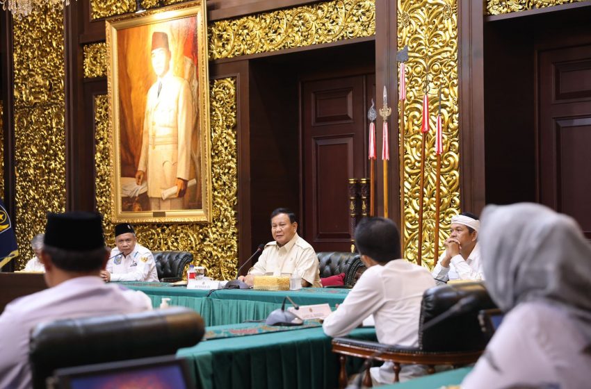  Terima Dedi Mulyadi dan Apdesi, Prabowo Ingatkan Pentingnya Peran Pemerintah Desa dalam Sishankamrata